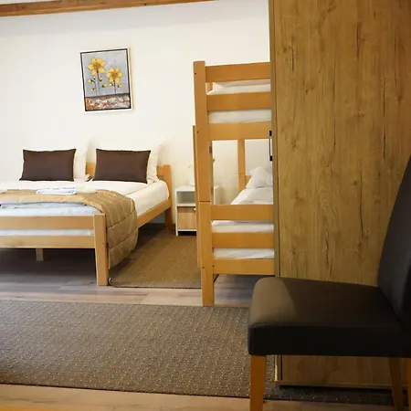 - Sobe Tiha Luka, * Bjelašnica