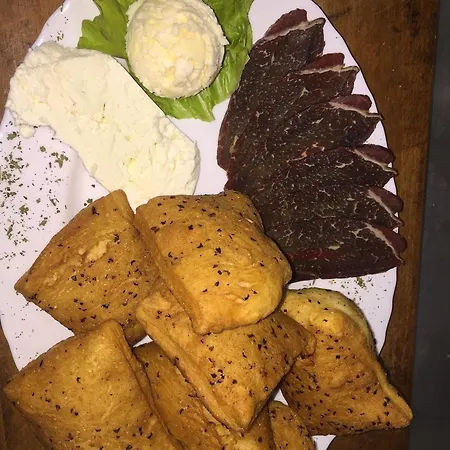 - Sobe Tiha Luka, Apartman
