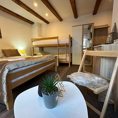 - Sobe Tiha Luka, Апартаменты *