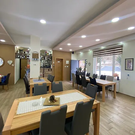 - Sobe Tiha Luka, Appartement